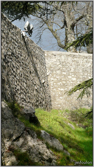 citadelle-ext-02web.jpg - Citadelle Extérieur Sud - Une partie du mur du l'esplanade