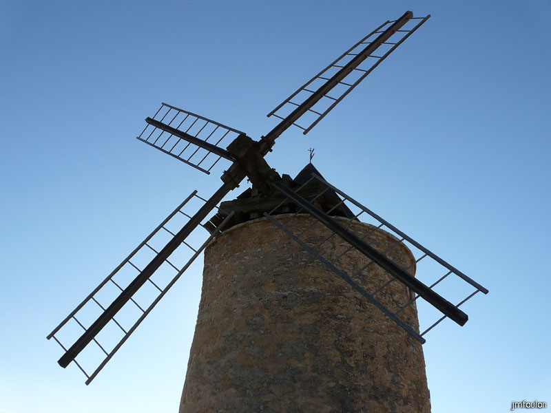 st-saturnin-38.jpg - Moulin à vent ( XVIIe siècle )