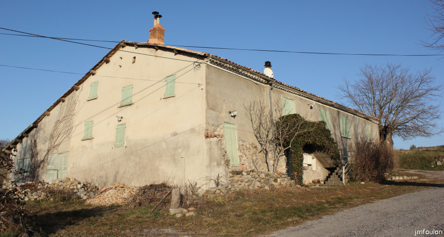 theze-tour-chenes_072.JPG - Ferme du Pita