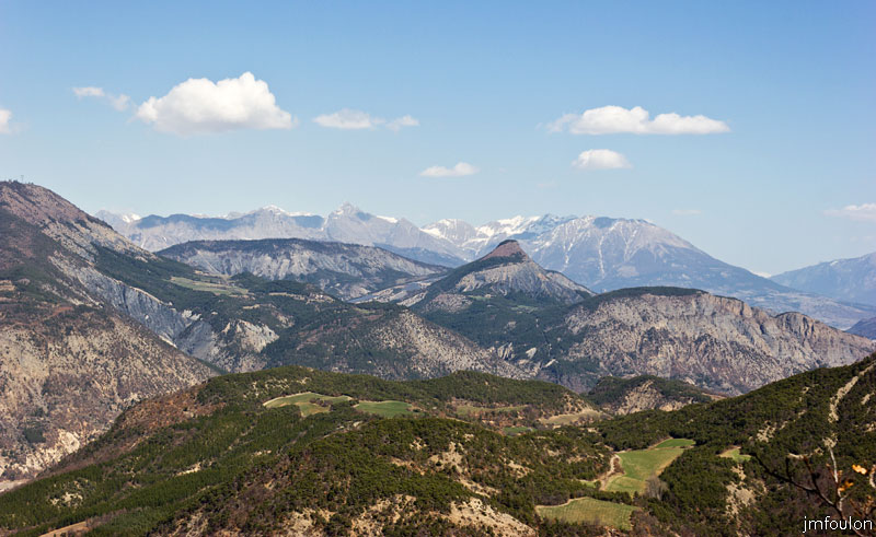 tour-tete-pape-37.jpg - D'un peu plus prés !