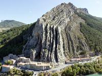Citadelle de Sisteron  Le quartier et le rocher de la Baume