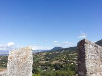 Citadelle de Sisteron  Vue vers le Nord. Au loin au centre, la montagne de Hongrie