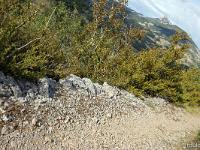 Sisteron - Le Collet  Empierrement en partie basse du sentier