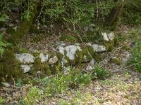 Sisteron - Le Collet  Vestiges des murets qui délimitaient les parcelles cutivées