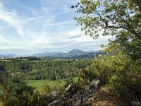 Sisteron - Le Collet  Vue vers le Nord/Est. Au loin au centre, la montagne de Hongrie