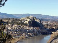 Sisteron - Route Napoléon  Autre vue sur Sisteron et sa citadelle
