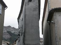 Sisteron - 9 janvier 2018  Rues Deleuze a gauche et Saint Marie à droite. Au loin, la montagne de la Baume