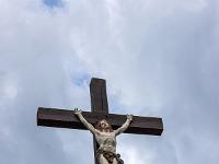 Saint Vincent les Forts (Ht Alpes)  Crucifix en haut du cimetière
