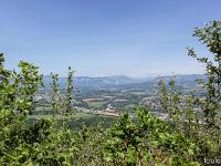 Sisteron - Tour du Molard - Mai 2020  Vue vers le Nord. On aperçois au loin la montagne de Bure encore partiellement enneigée