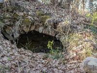 Le Vieil Eyguians  Cave voûtée au Nord du village ...